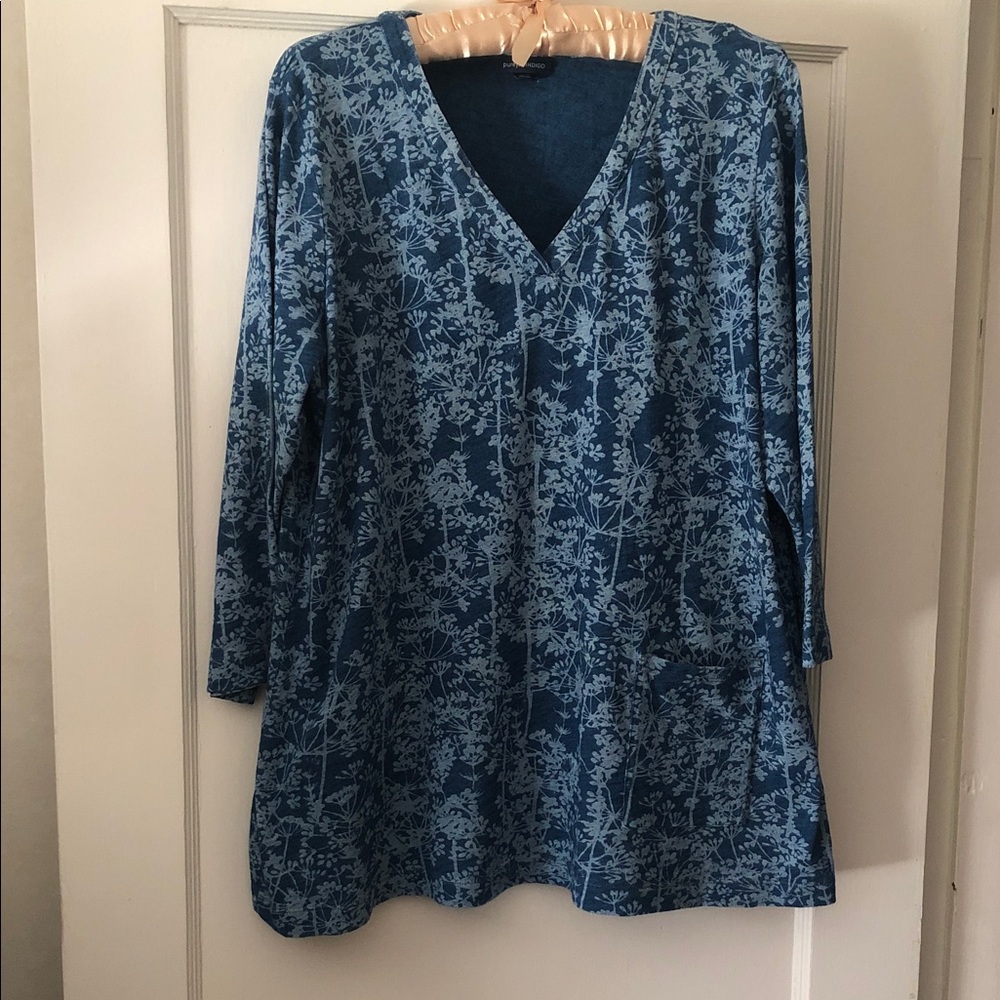 J Jill Pure Indigo Blue Floral V-Neck Top
